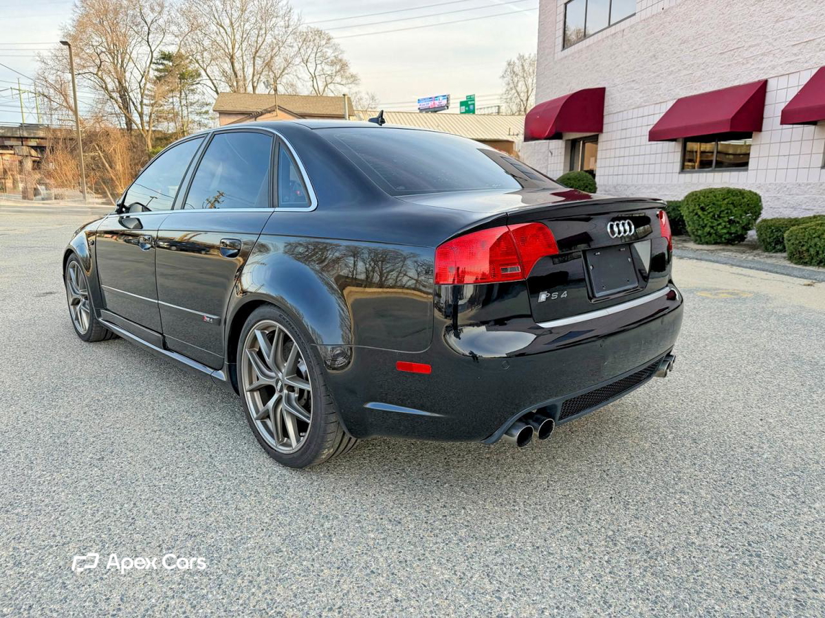 Audi RS4 2007