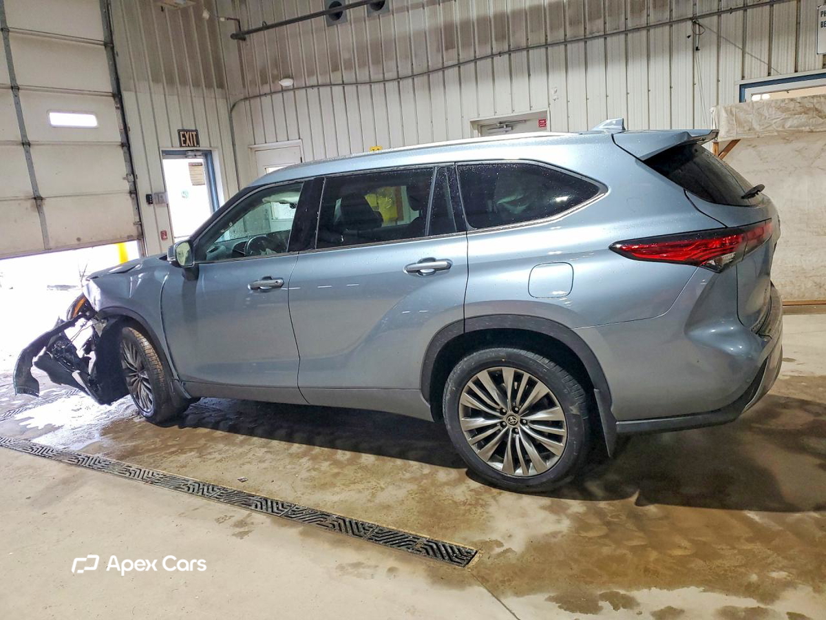 Toyota Highlander 2021