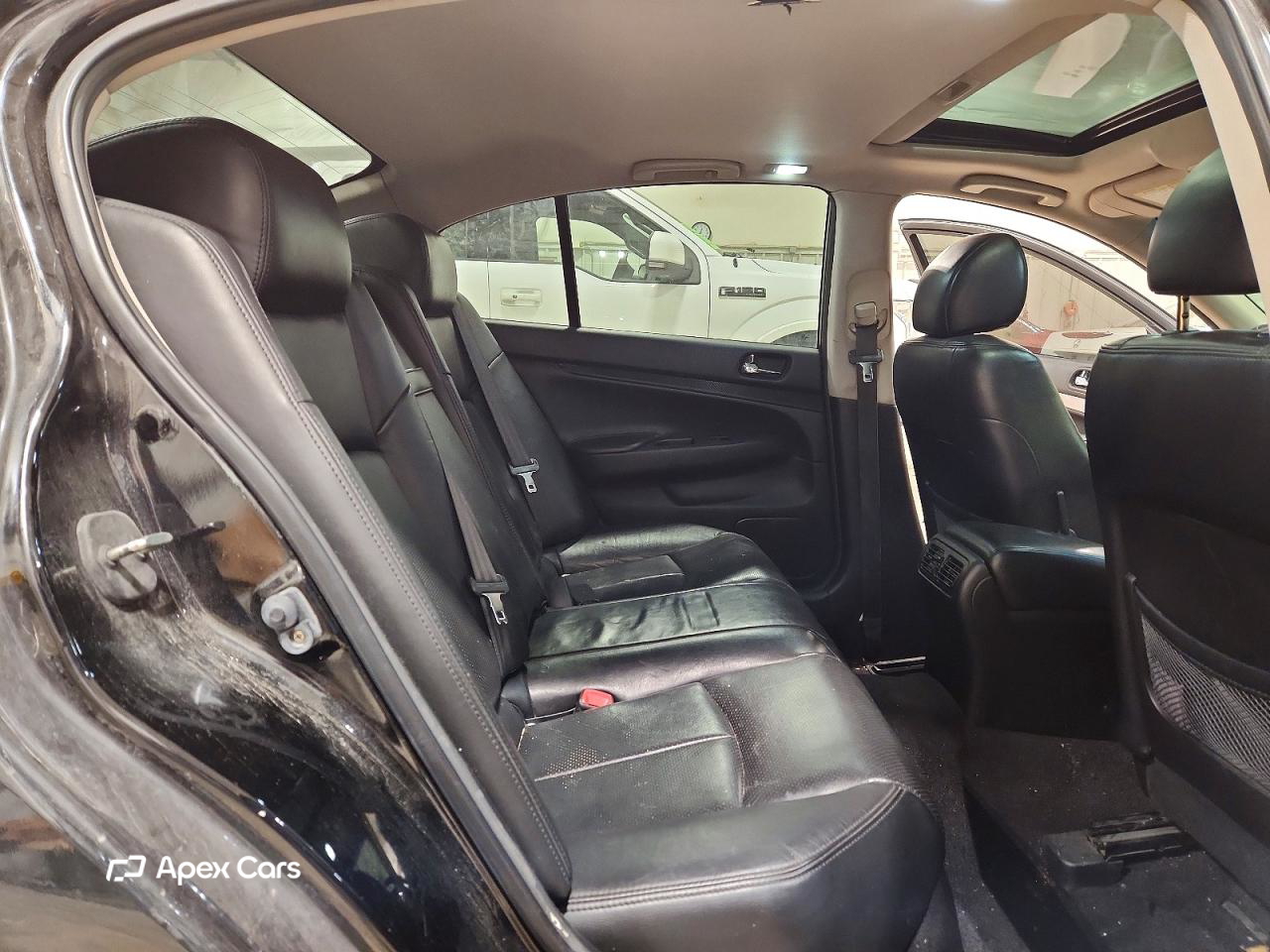 Infiniti G 2013