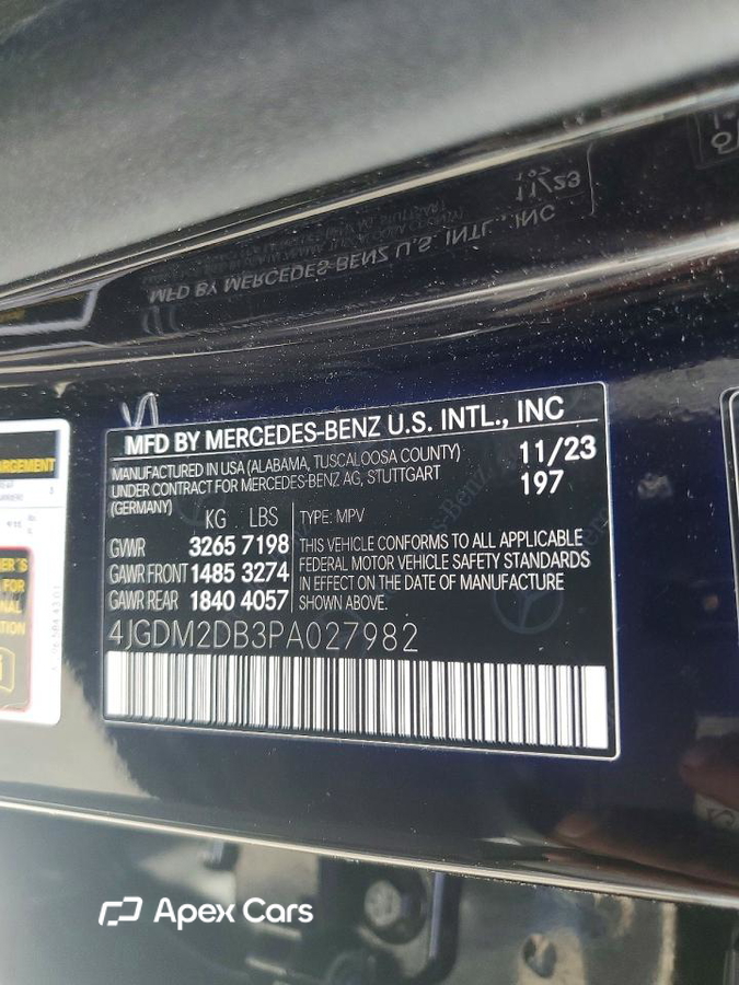 Mercedes-Benz  2023