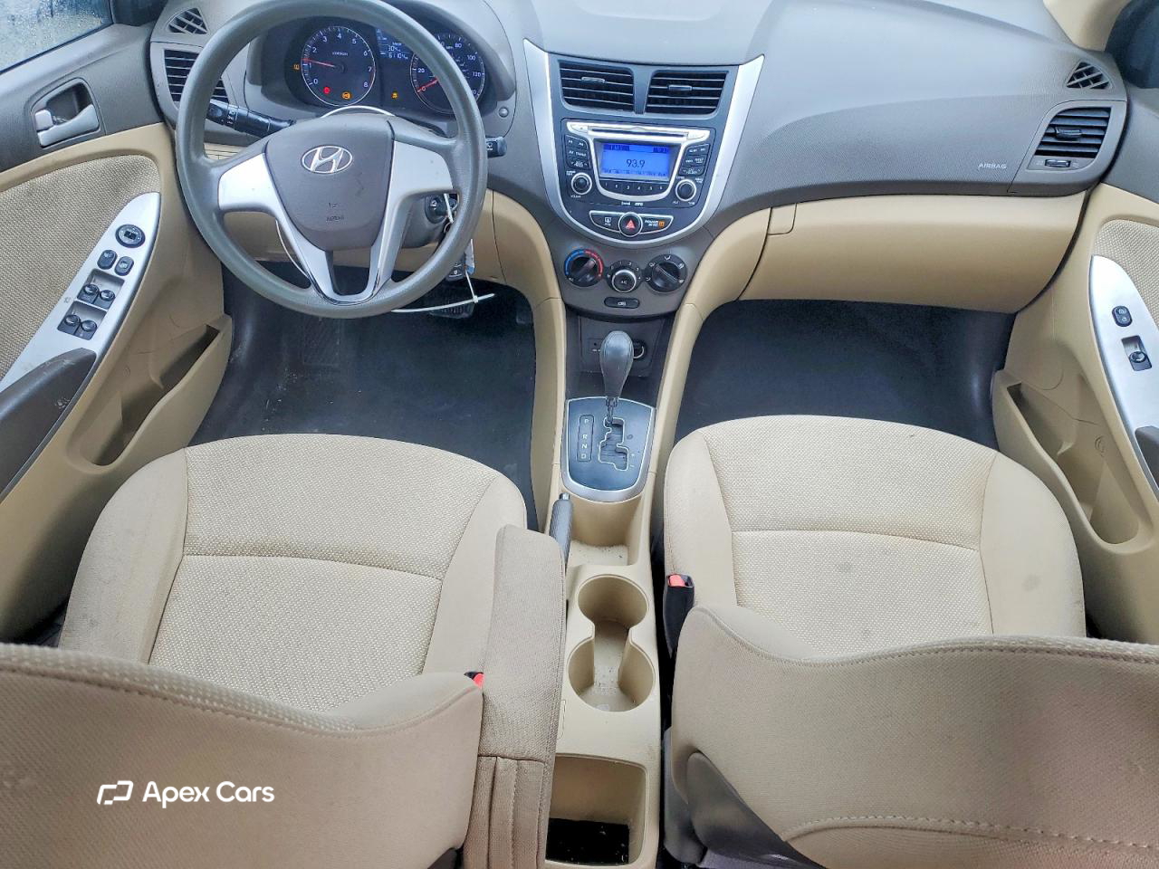Hyundai Accent 2013