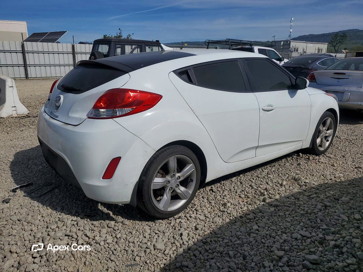 Hyundai Veloster 2012