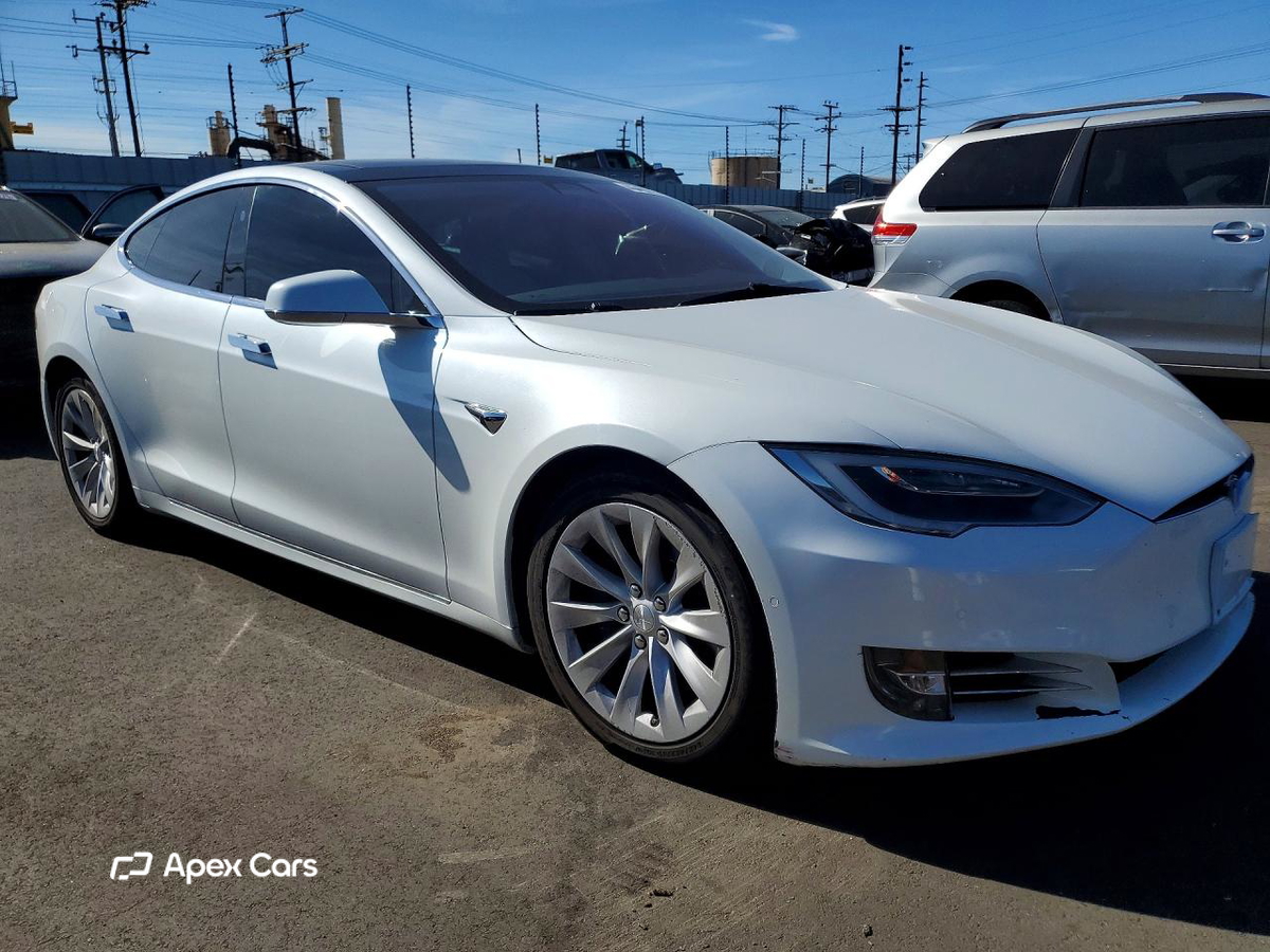 Tesla Model S 2016
