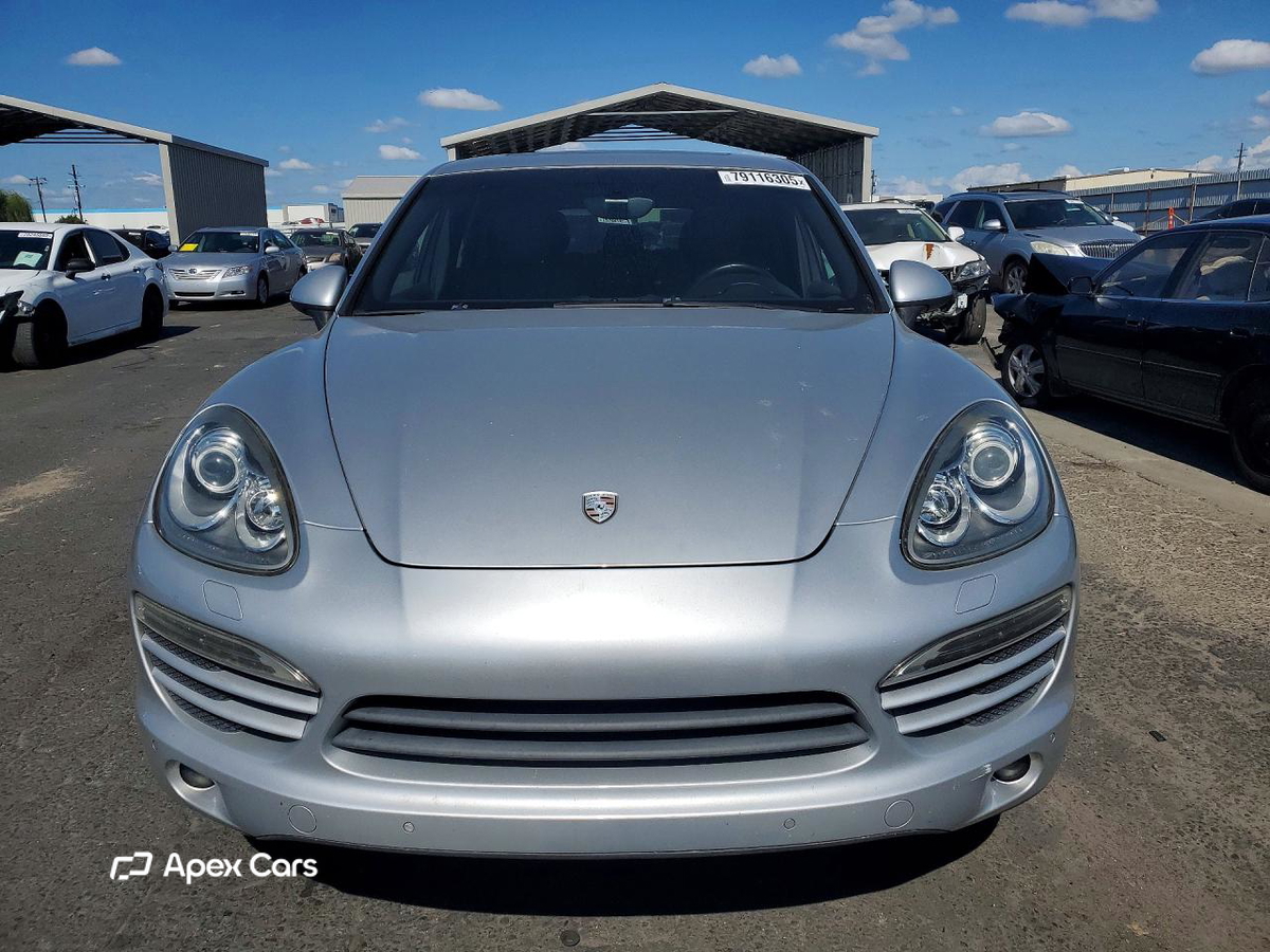 Porsche Cayenne 2011