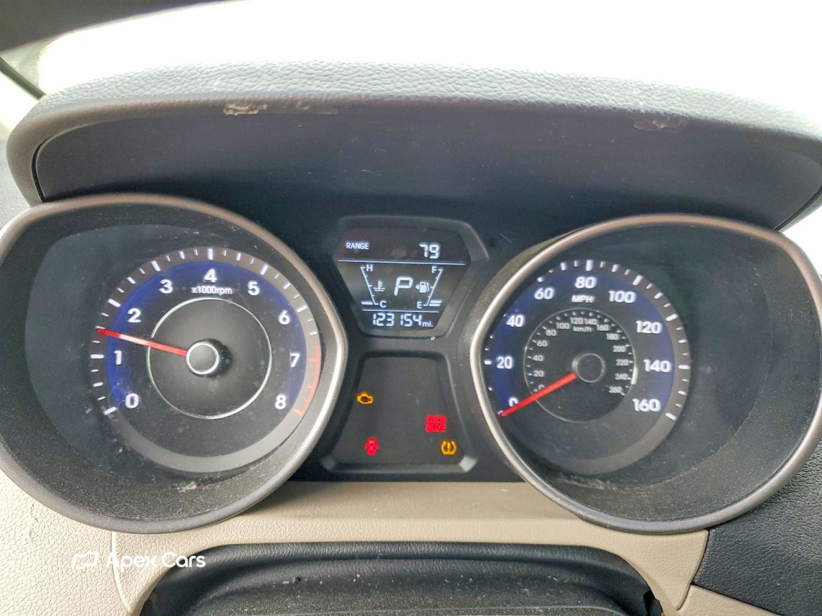 Hyundai Elantra 2016