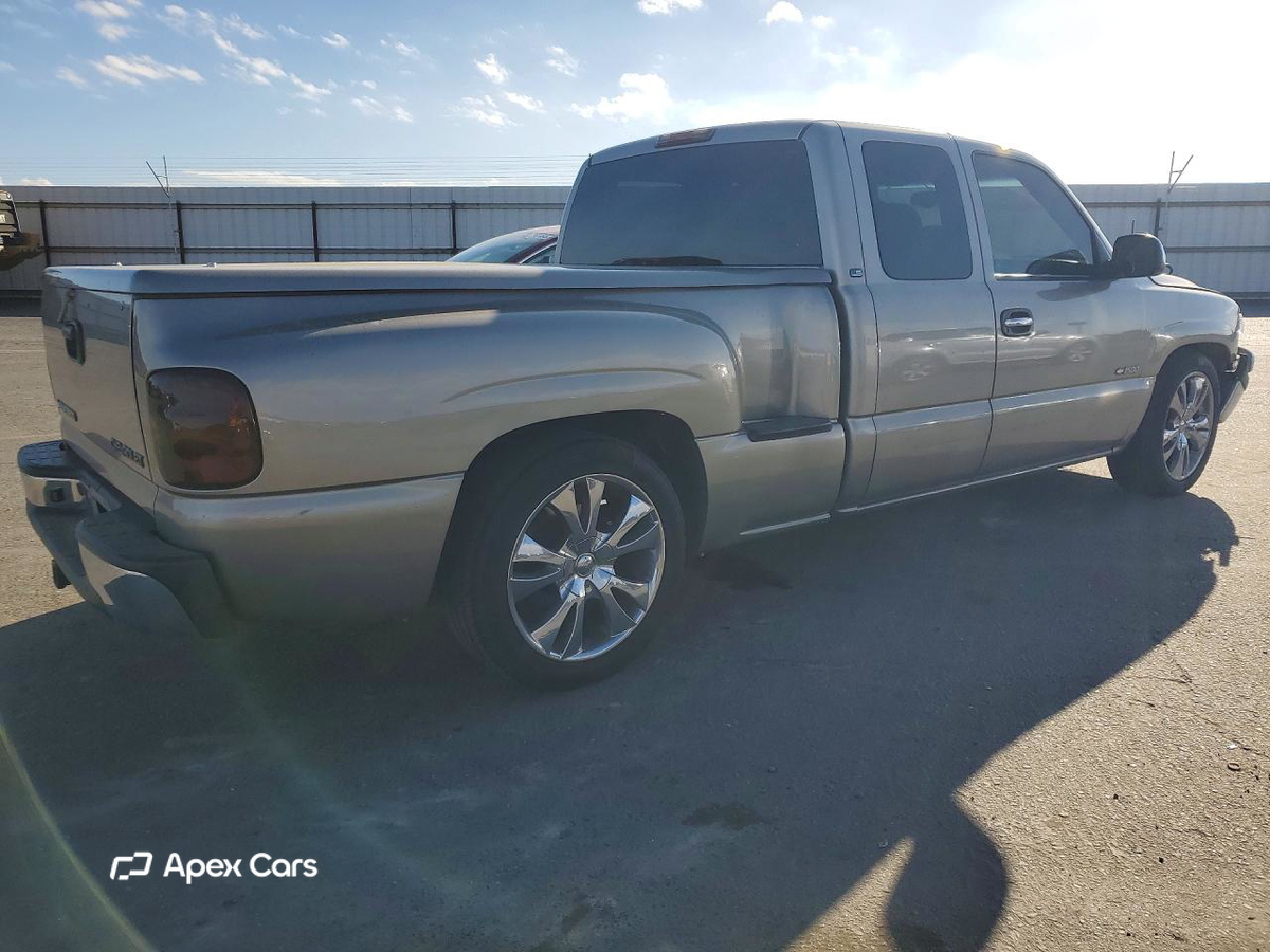 Chevrolet Silverado 2002