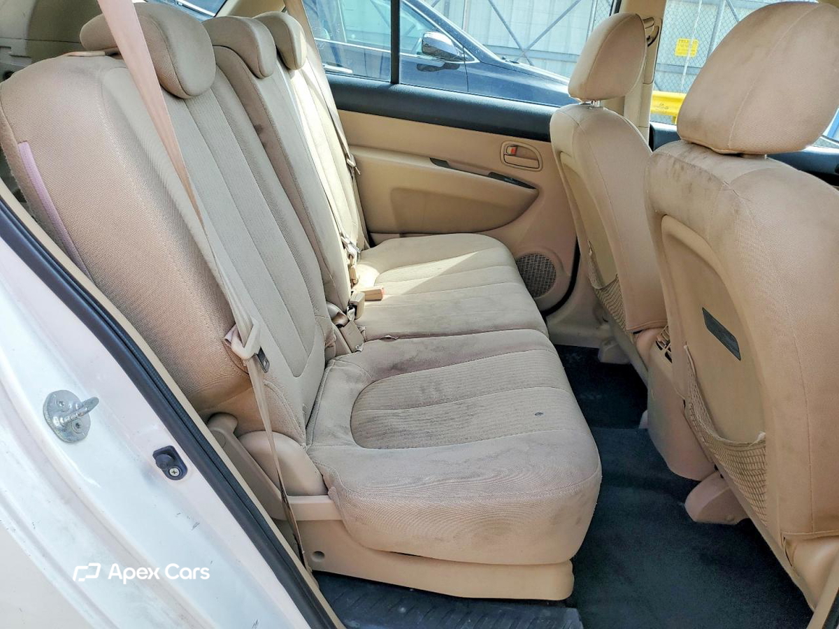 Kia Rondo 2009