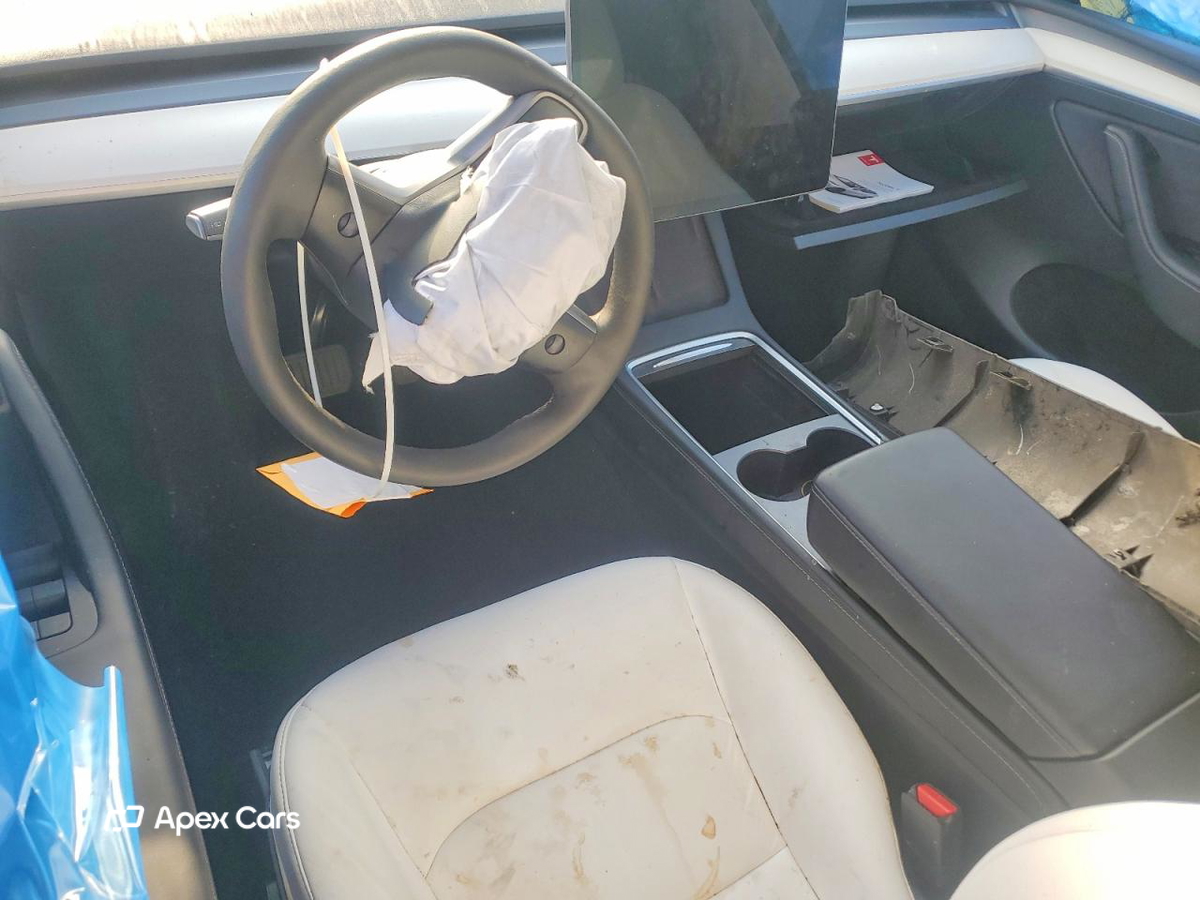 Tesla Model Y 2023