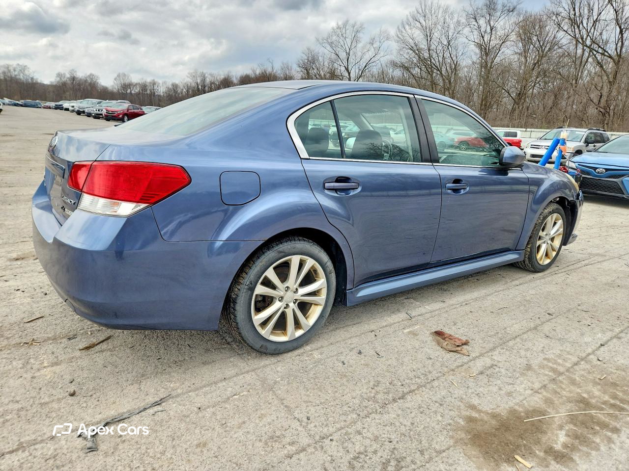 Subaru Legacy 2013