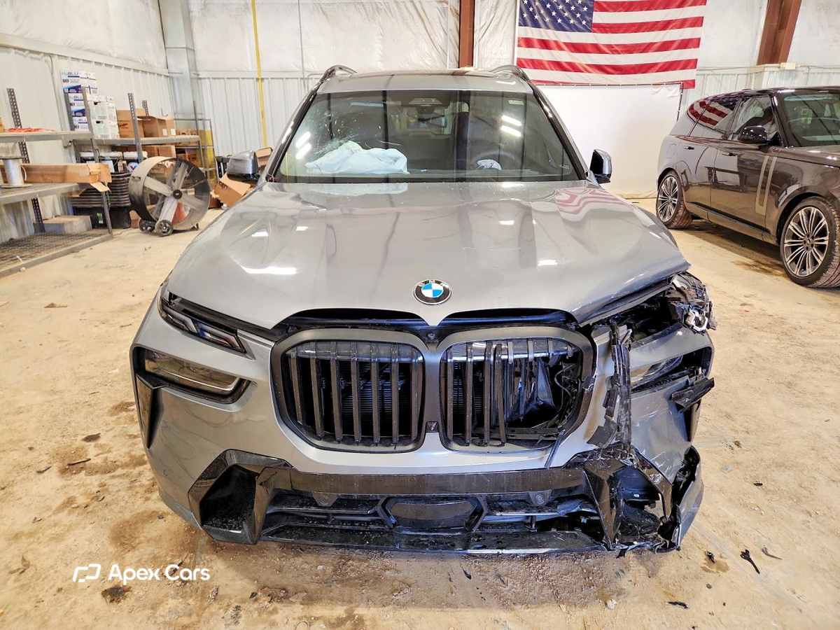 BMW X7 2025