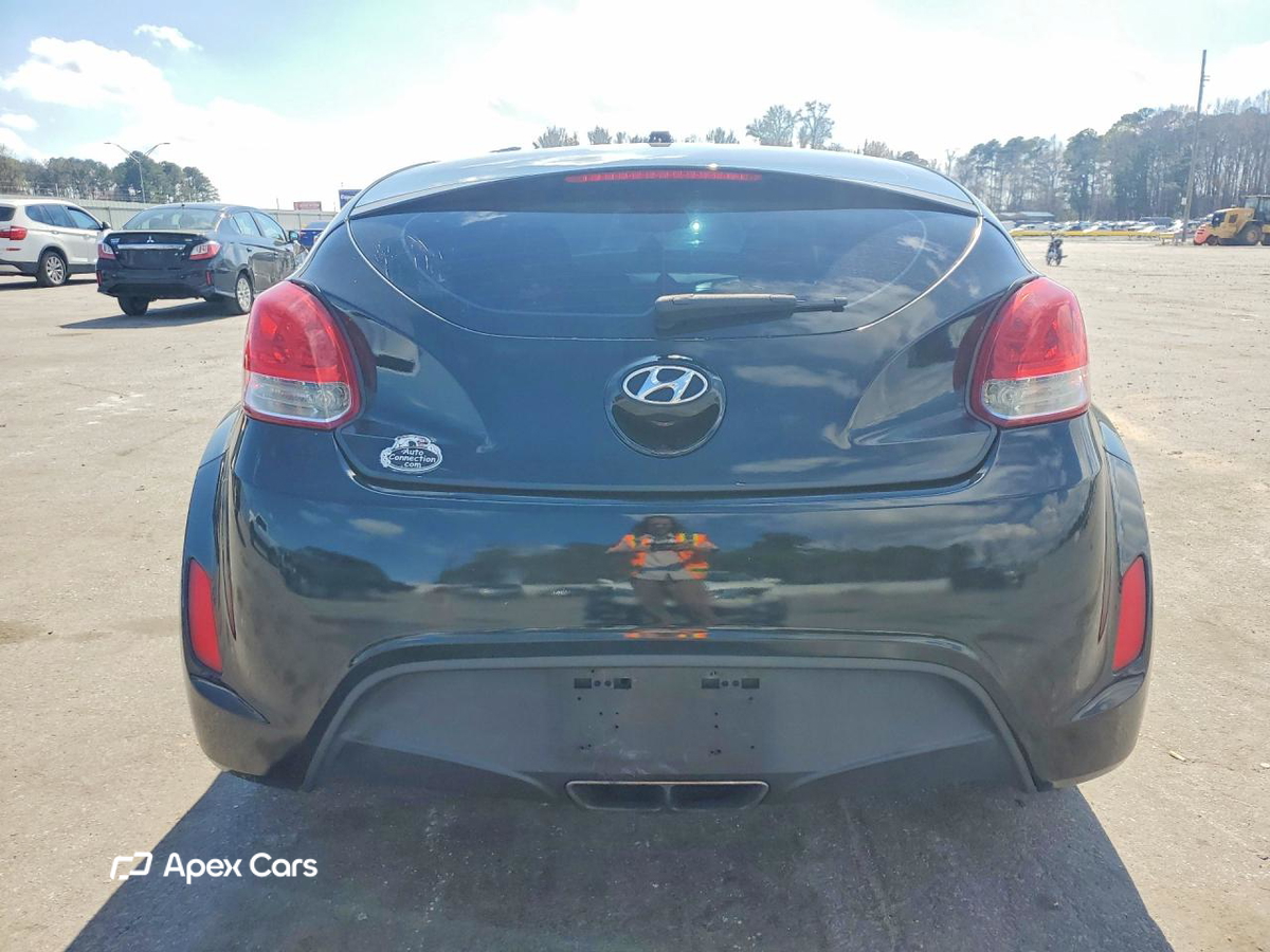 Hyundai Veloster 2013