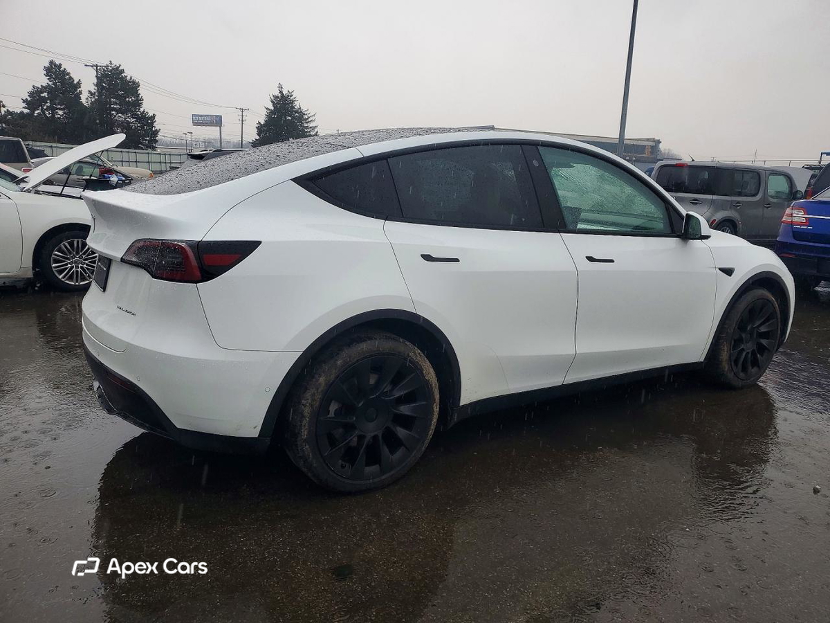 Tesla Model Y 2022