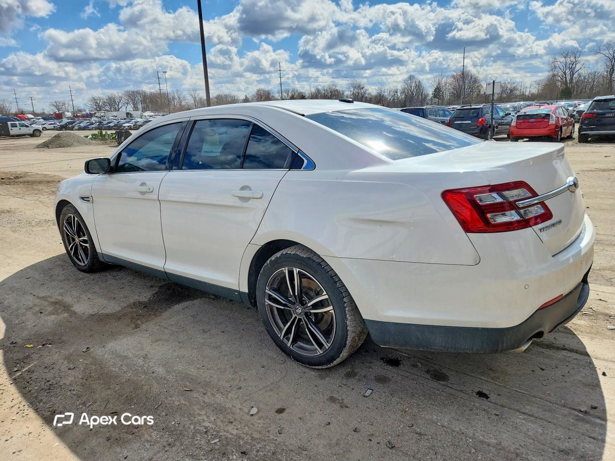 Ford Taurus 2017