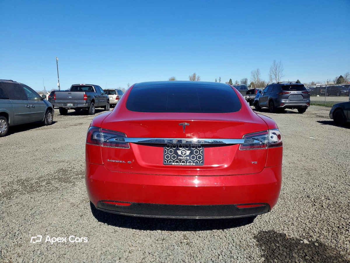 Tesla Model S 2018