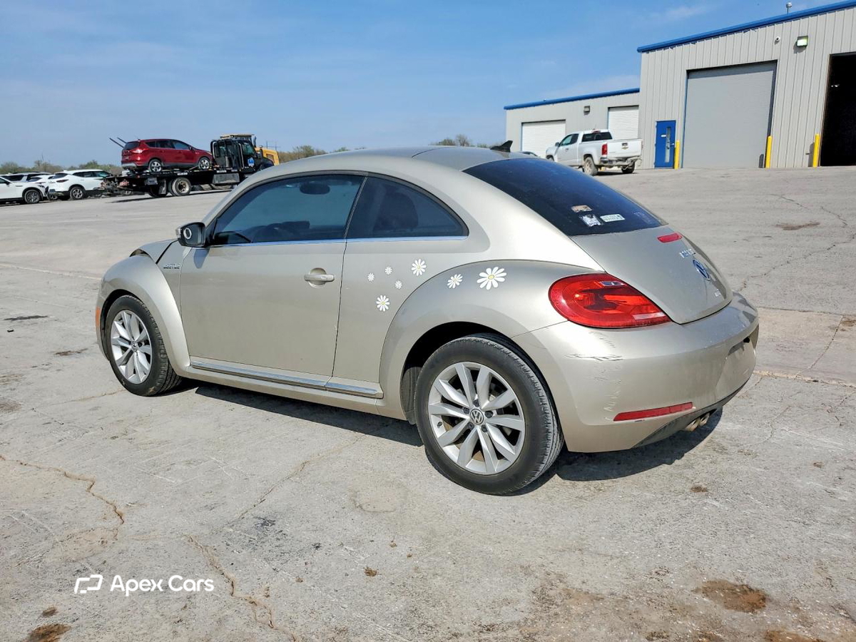 Volkswagen Beetle 2013