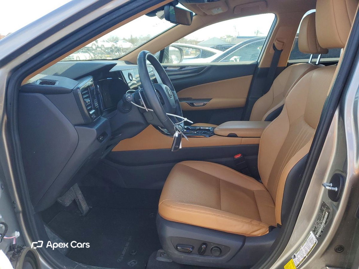 Lexus NX 2022