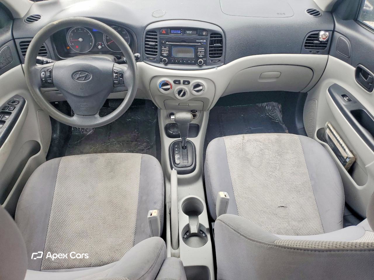 Hyundai Accent 2010