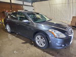 Nissan Altima 2010