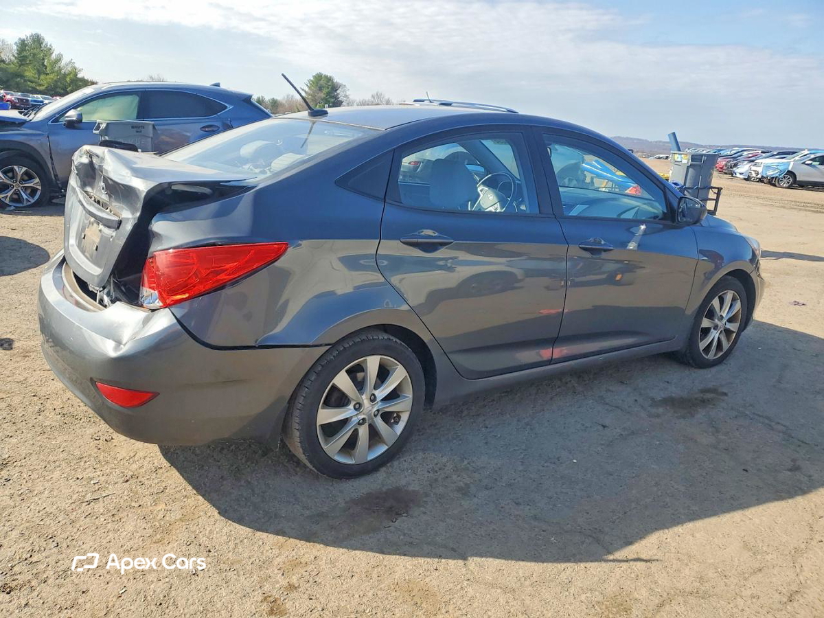 Hyundai Accent 2012