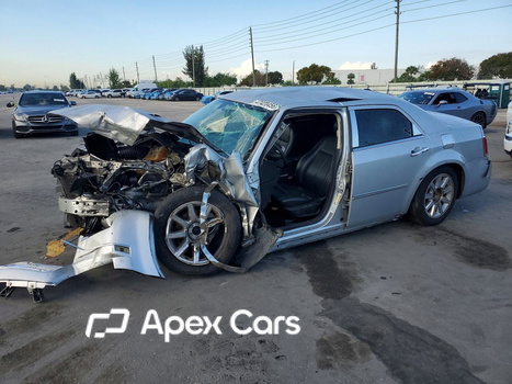 Chrysler 300 2010 - Image 1 of 12