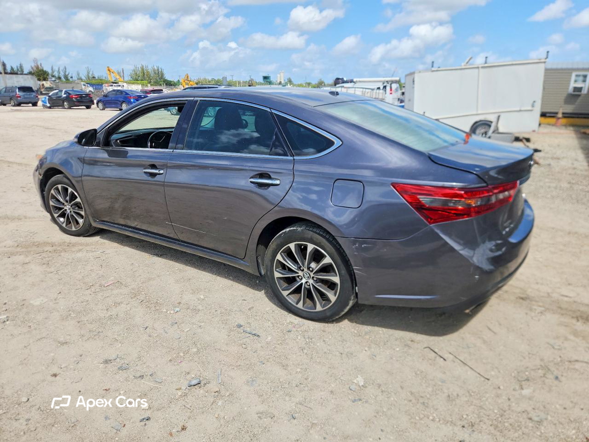 Toyota Avalon 2016