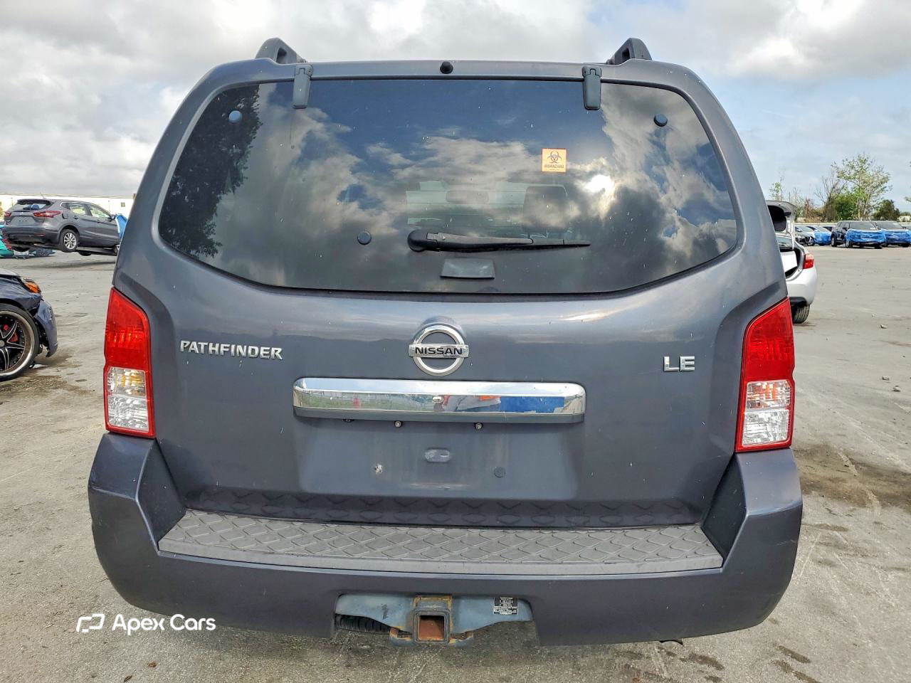 Nissan Pathfinder 2011