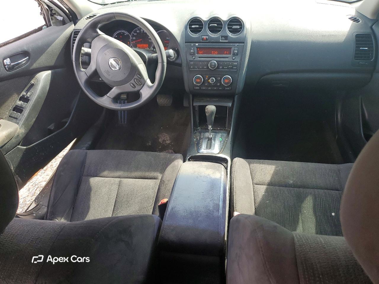 Nissan Altima 2010