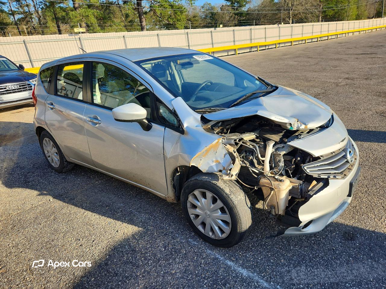 Nissan Versa 2015