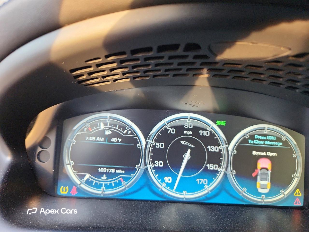Jaguar XJ 2011