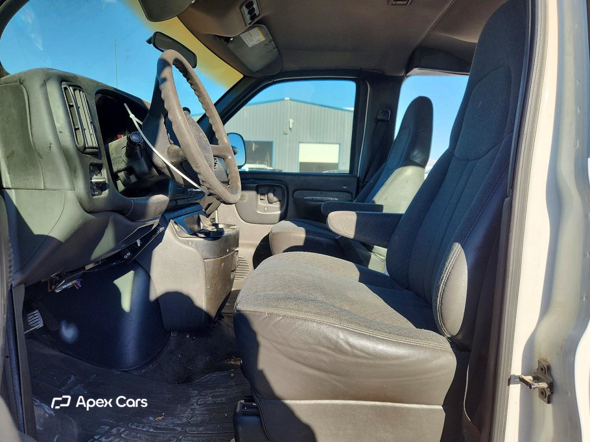 Chevrolet Express 2002