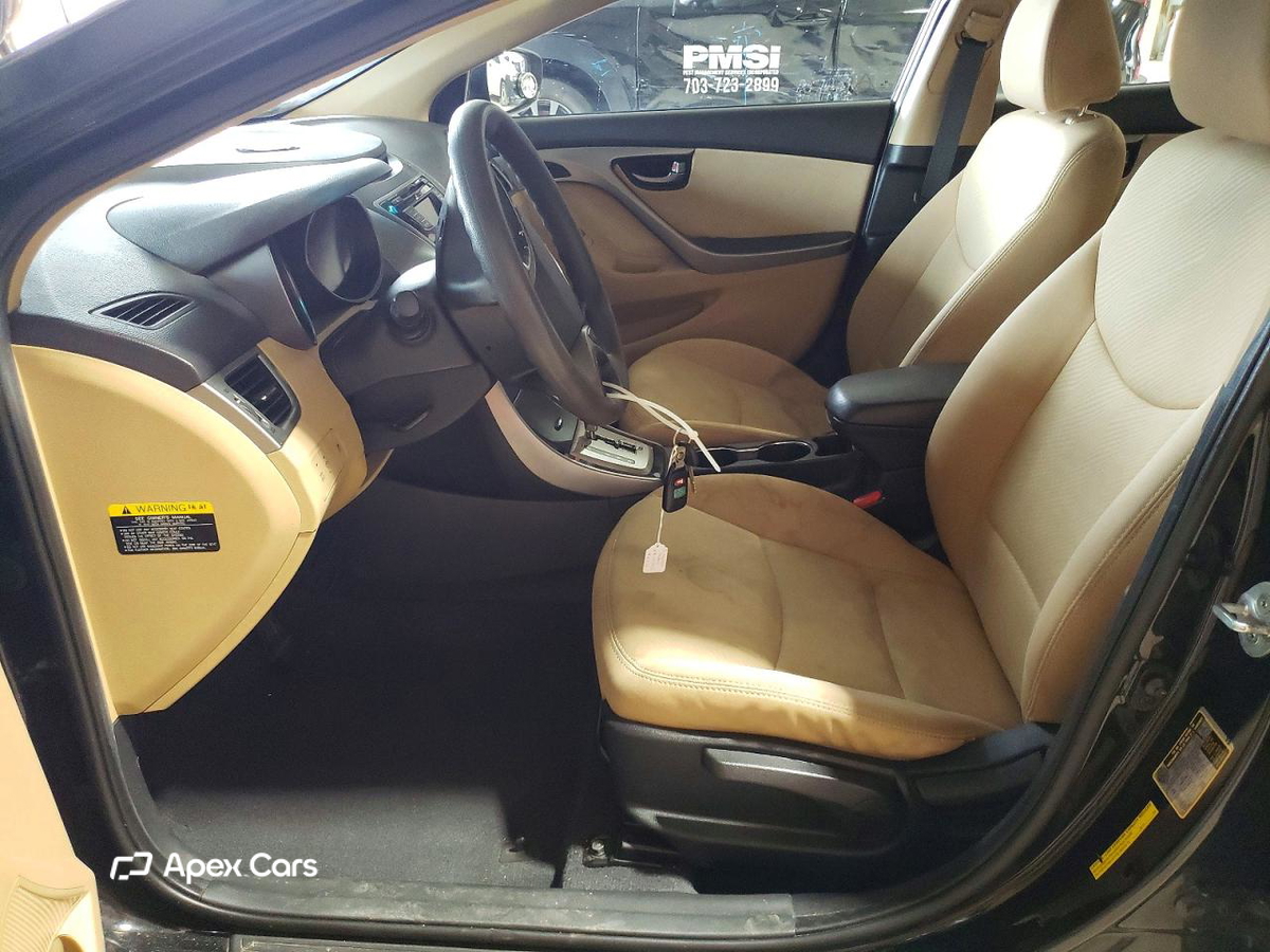 Hyundai Elantra 2013