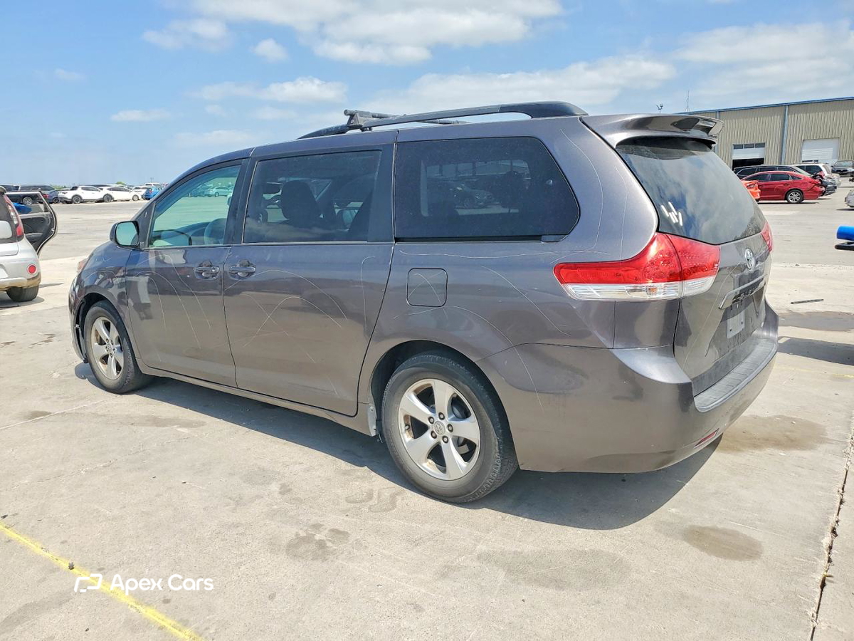 Toyota Sienna 2014