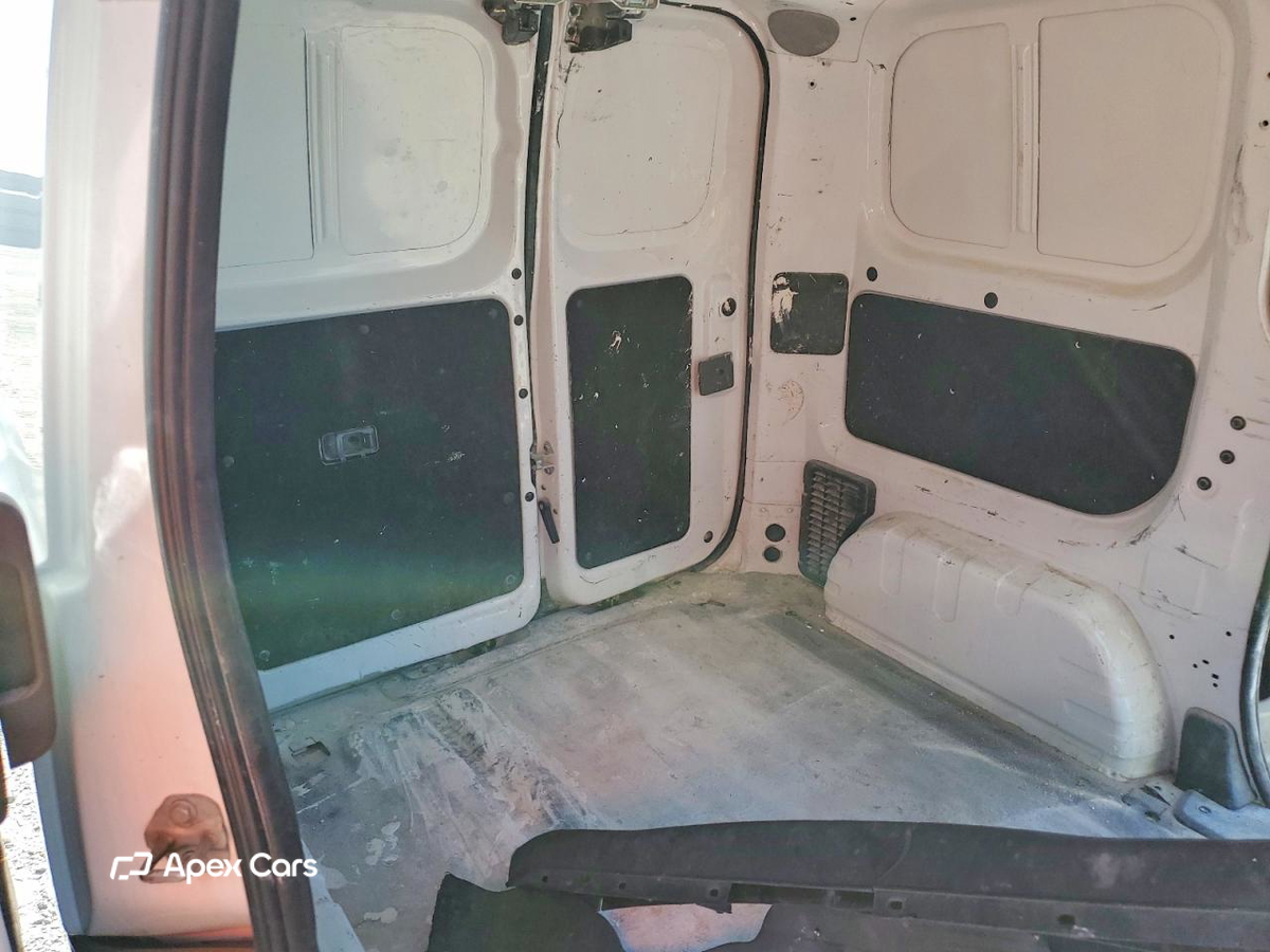 NV200 2017