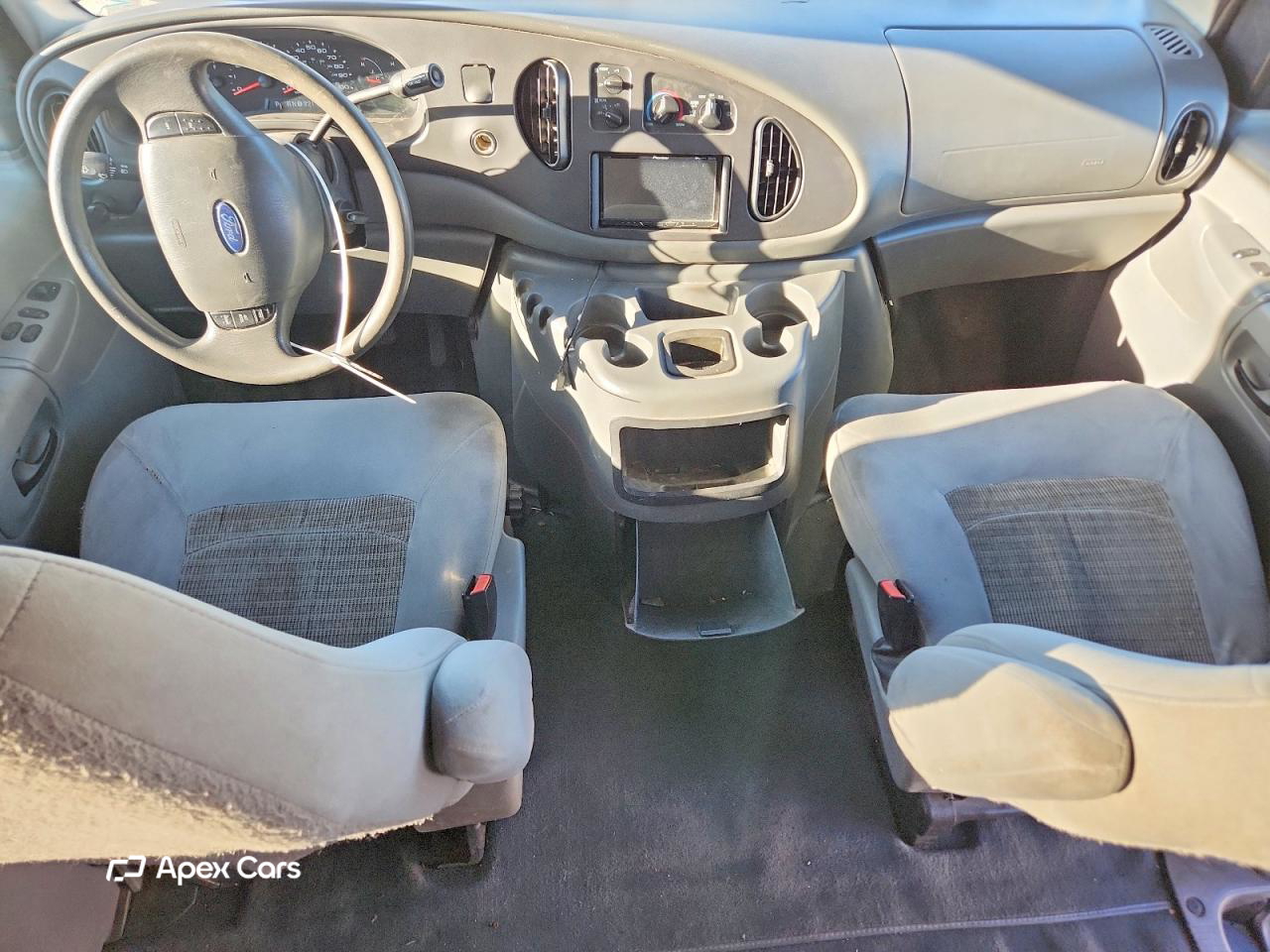 Ford Econoline 2005