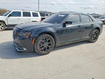 Chrysler 300 2019