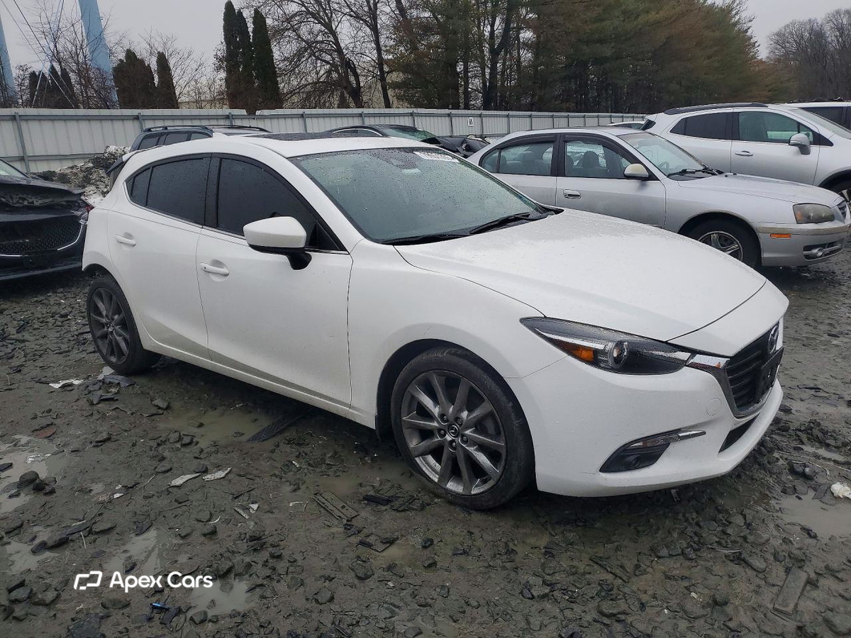 Mazda 3 2018