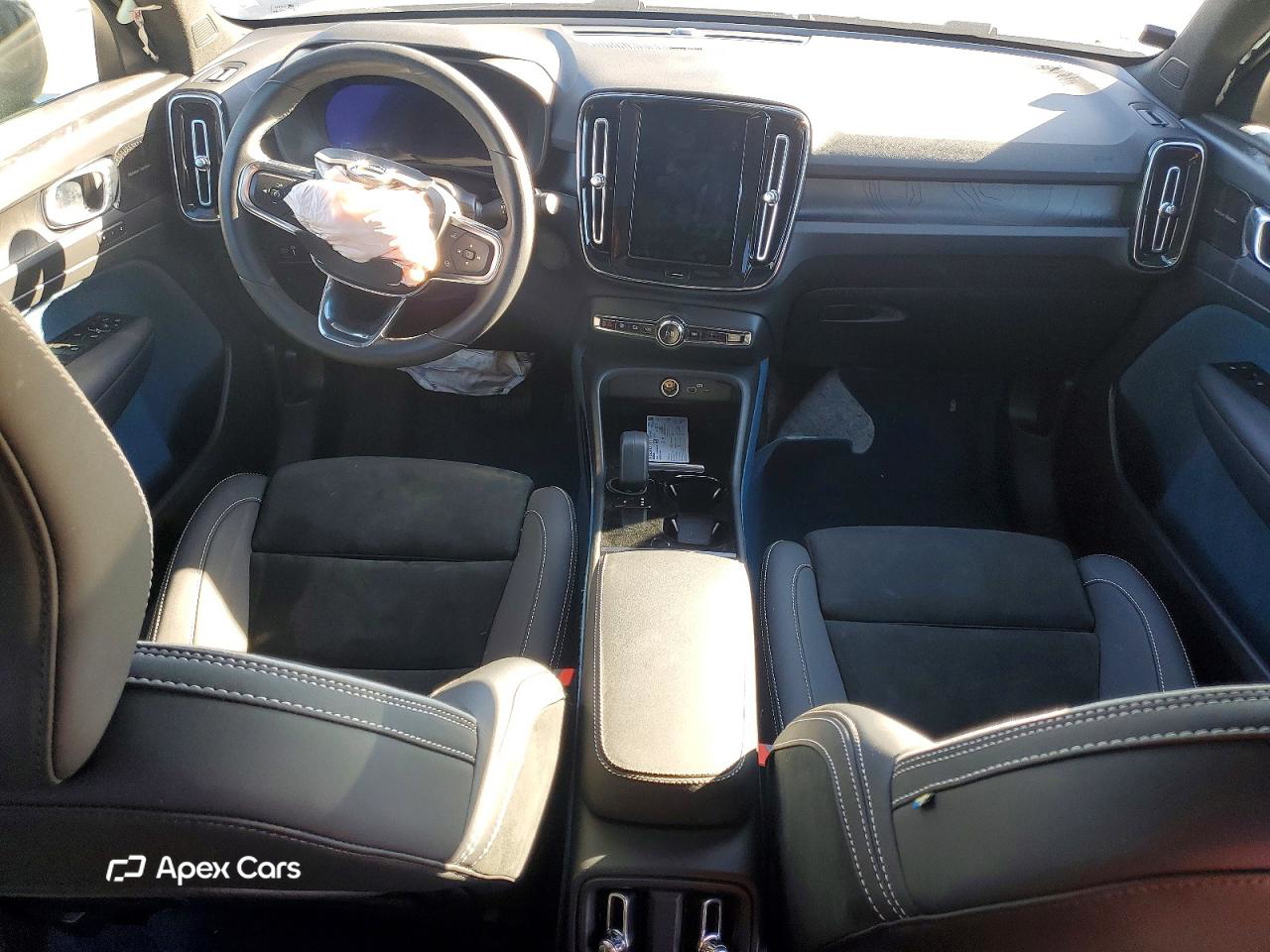 Volvo C40 2022