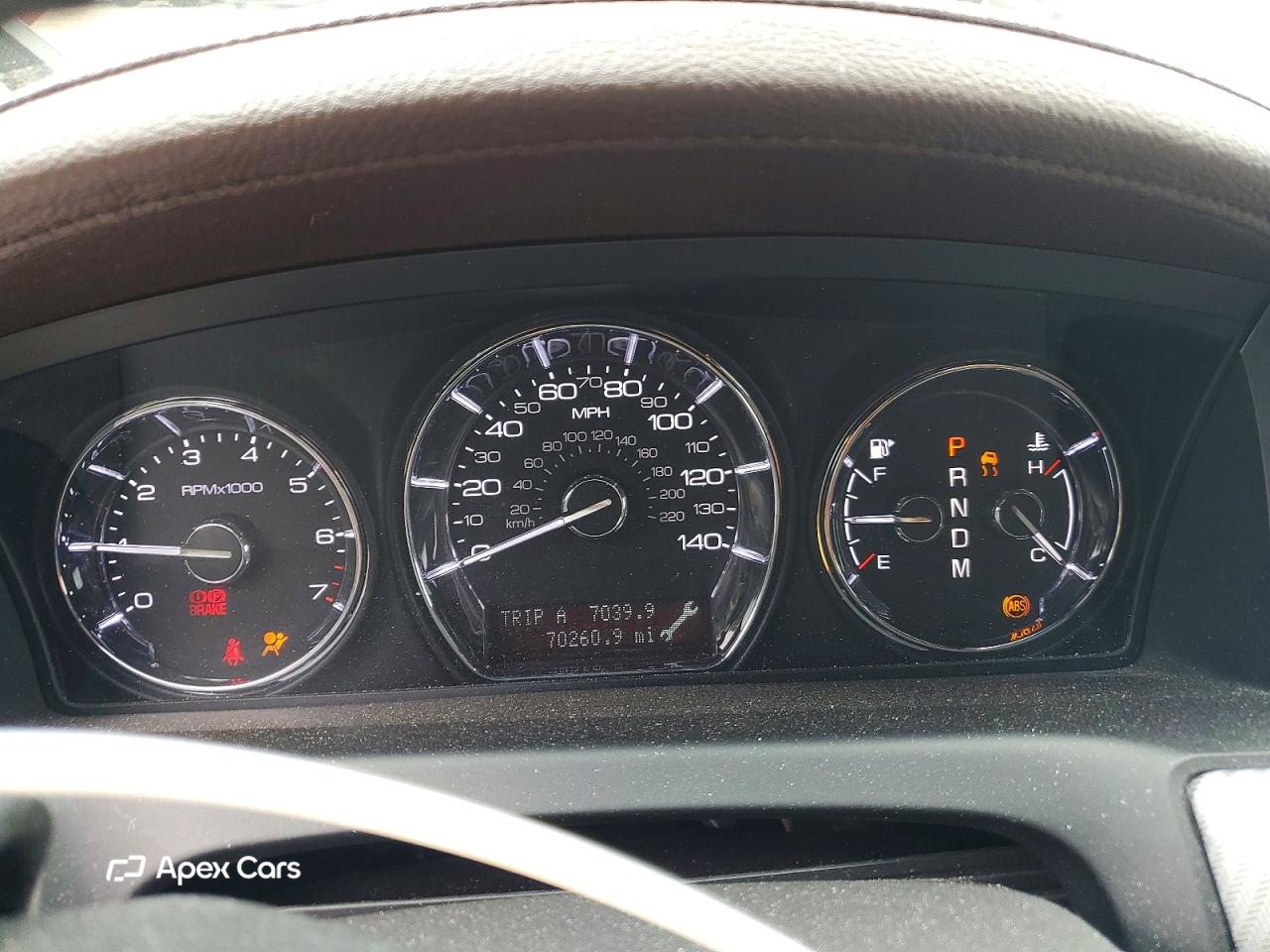 Lincoln MKS 2011