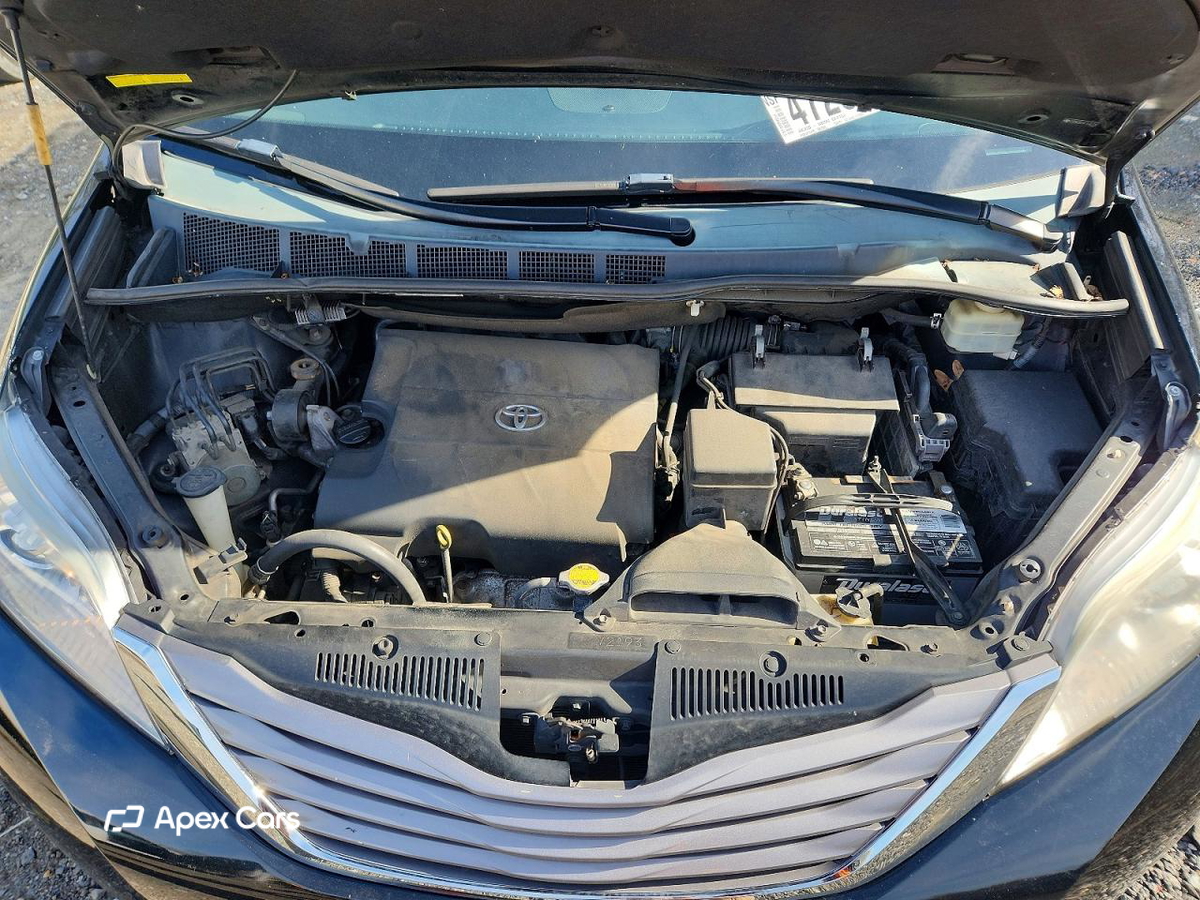 Toyota Sienna 2015