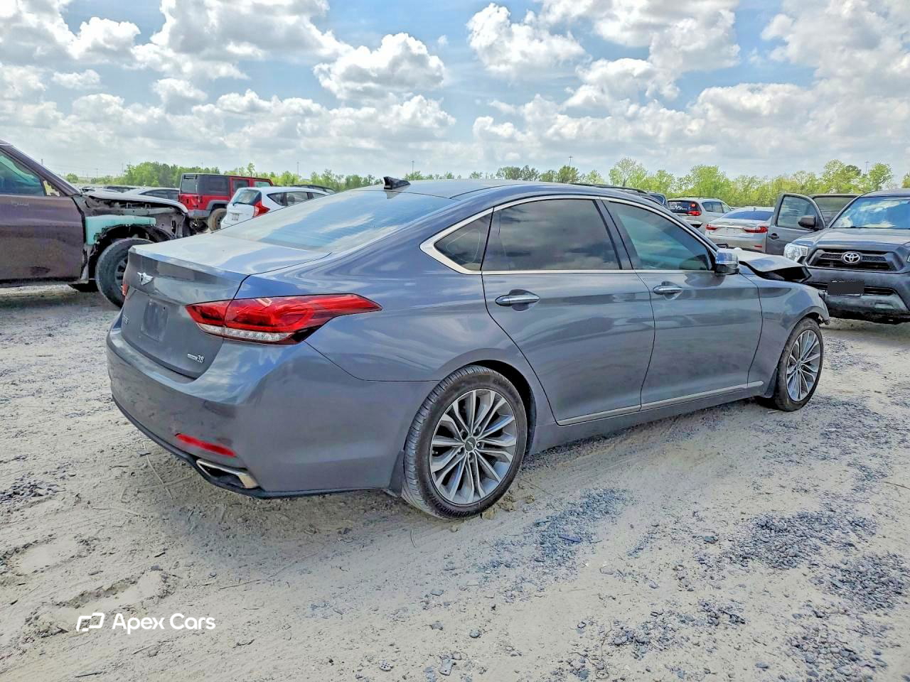 Hyundai Genesis 2015