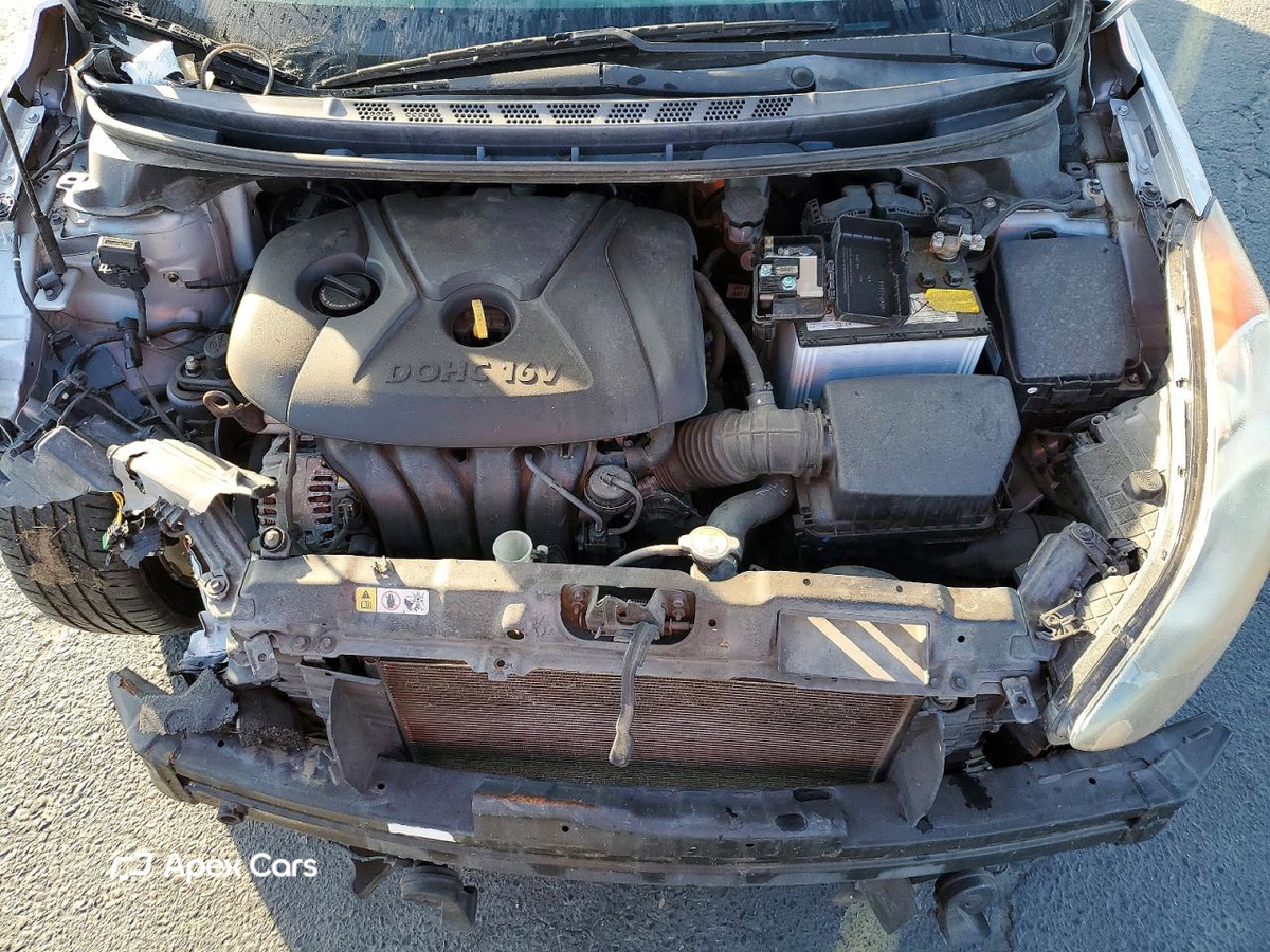 Hyundai Elantra 2013