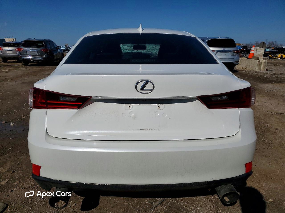 Lexus IS 2014