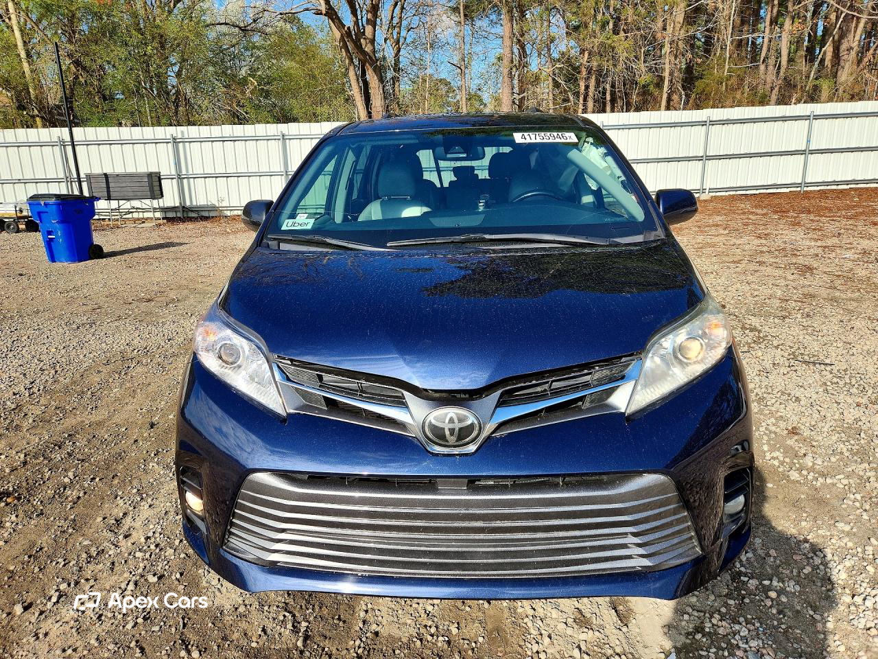 Toyota Sienna 2018