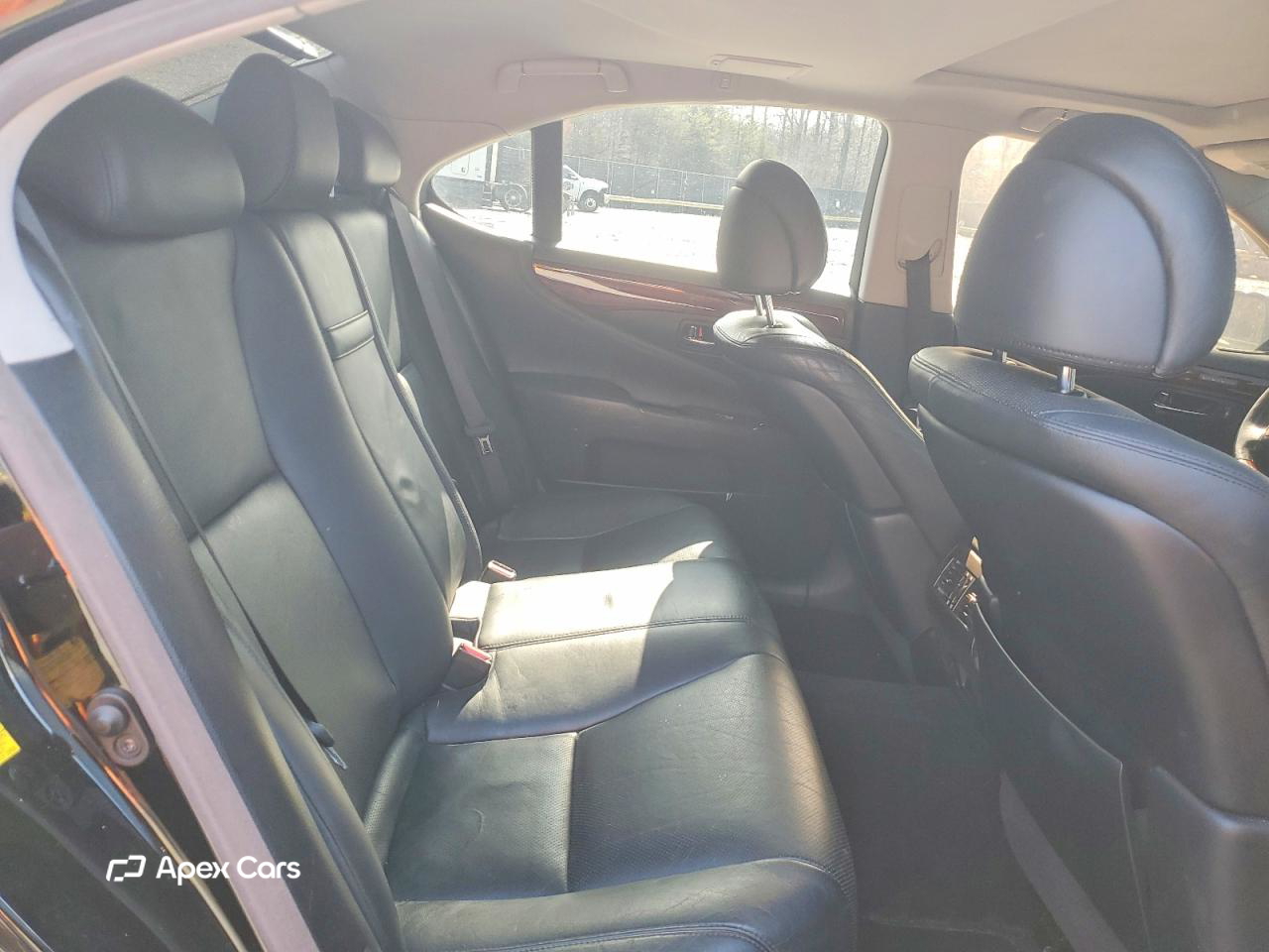 Lexus LS 2011