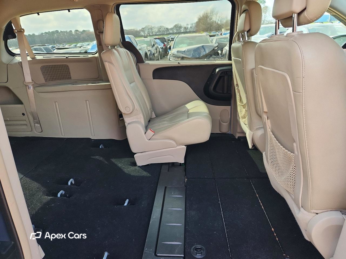 Chrysler Voyager 2012