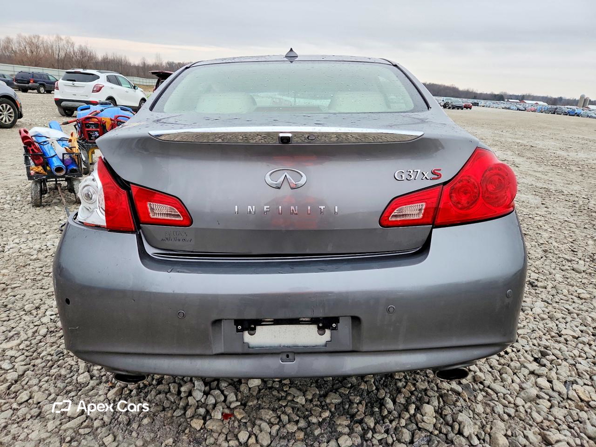 Infiniti G 2012