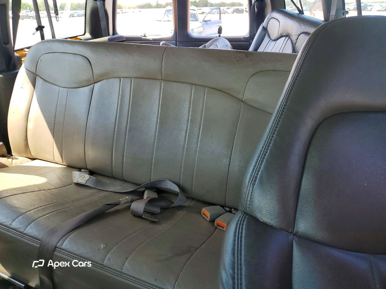 Chevrolet Express 2002