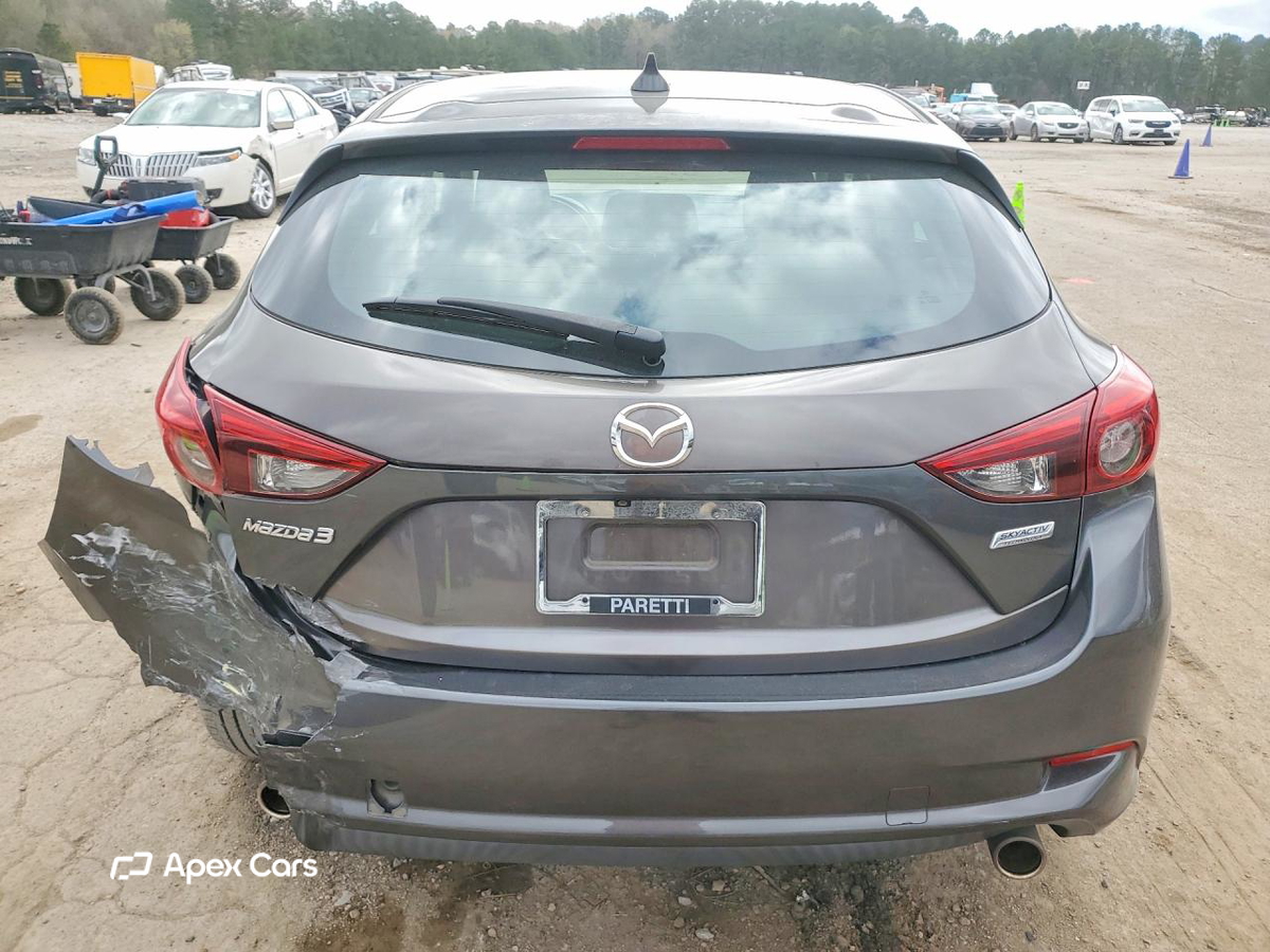 Mazda 3 2018