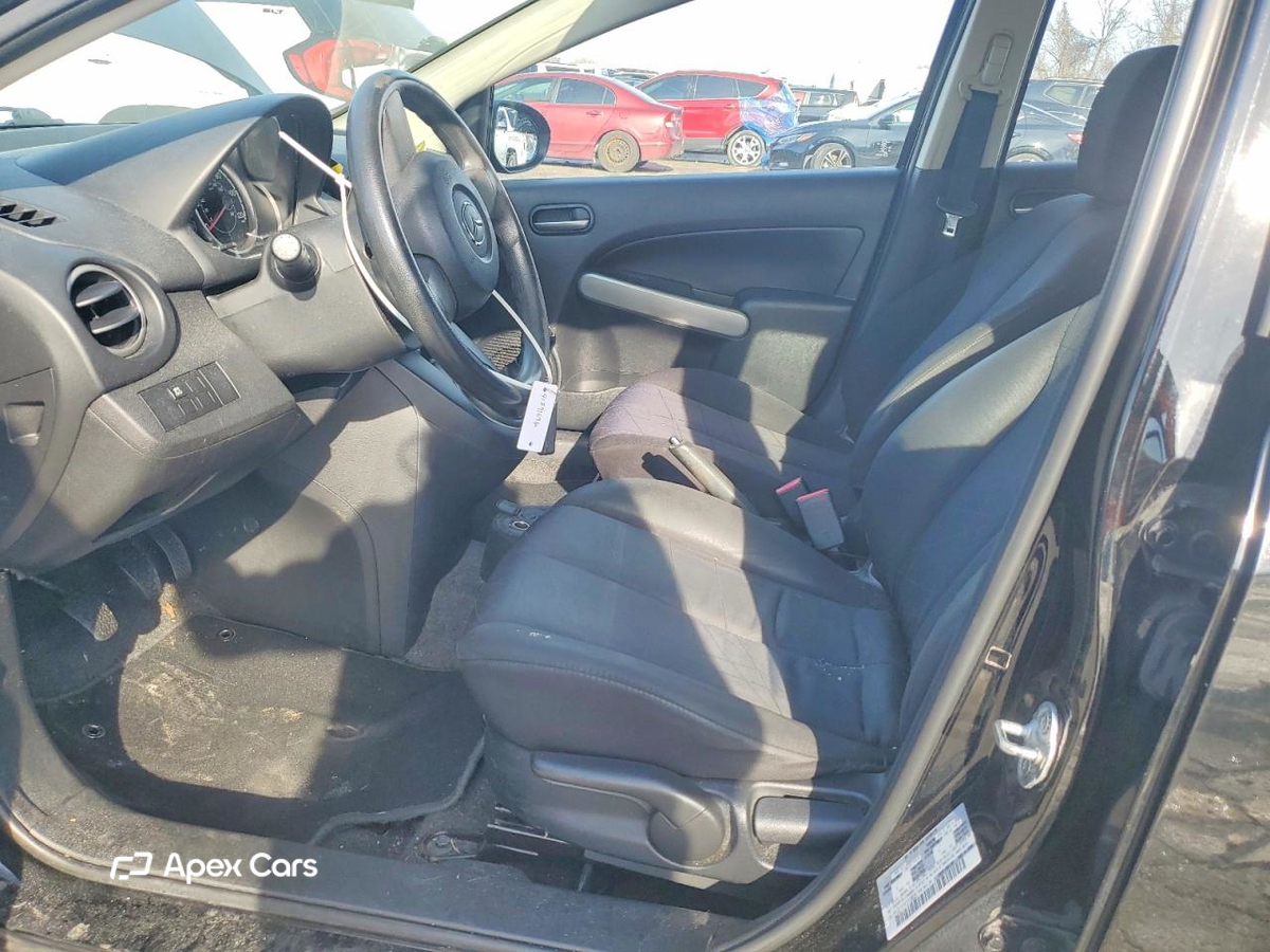 Mazda 2 2012