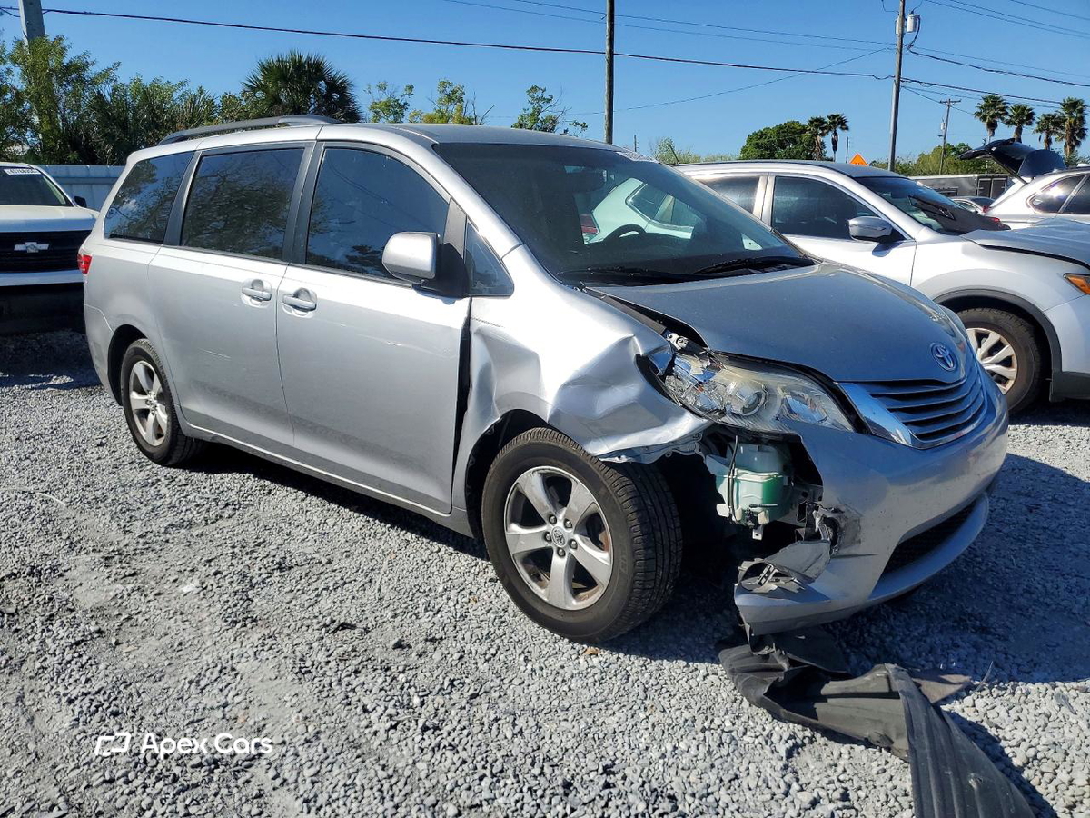 Toyota Sienna 2016